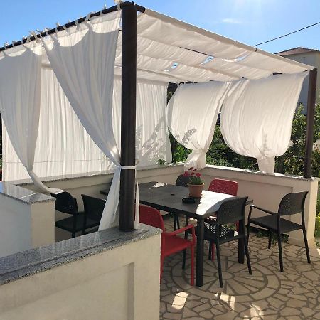 Apartments Mikelic Кампор Экстерьер фото